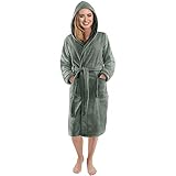 NY Threads Damen Morgenmantel aus Fleece mit Kapuze - Plüsch und Kuscheliger Bademantel für Frauen (Hellgrau, Medium - DE)