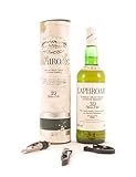 Laphroaig 10 Pre Year Old Royal Warrant Islay Single Malt Scotch Whisky Distillery Bottling 1990's 75cls Original box, da zu 3 Weinaccessoires, 1 x 750ml