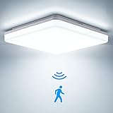 LED Deckenleuchte mit Bewegungsmelder, 24W 2400LM IP54 Deckenlampe mit Bewegungsmelder 4000K, LEOEU Sensor Leuchten für Garage Bad Flur Balkon Carport Keller Treppen, 28X28X4.8CM