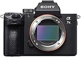 Sony Alpha 7 III | Spiegellose Vollformat-Kamera ( Schneller 0,02s AF, optische 5-Achsen-Bildstabilisierung im Gehäuse, 4K HLG Videoaufnahmen, große Batteriekapazität), Schwarz