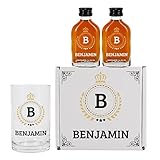 Herz & Heim® Schnapps-Geschenk Set für Männer mit Monogramm und Wunschname | mit 2 Fläschchen Kräuterlikör, Schnappsglas und Geschenkbox